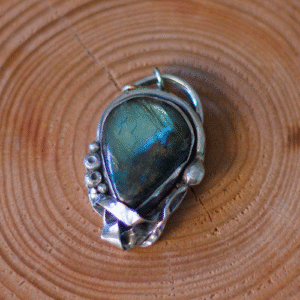 the-tidal-pool-pendant